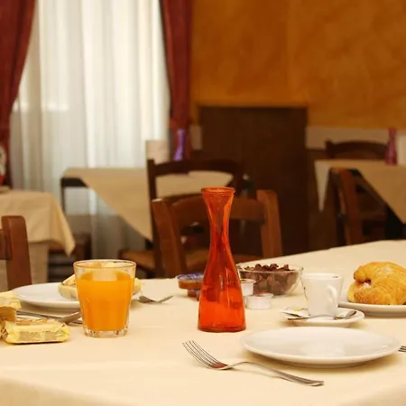 Residence H5 3* פיאצ'נצה