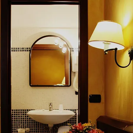 Hotel Petit