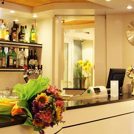 Residence H5 ホテル ピアチェンツァ