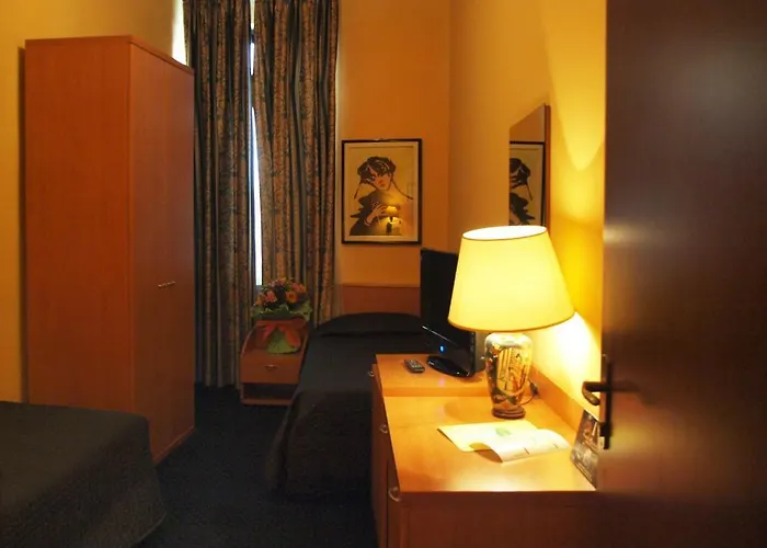 Residence H5 Hotel 3*