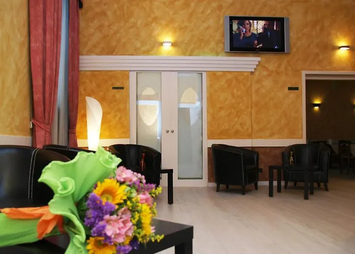 Residence H5 Hotel 3*